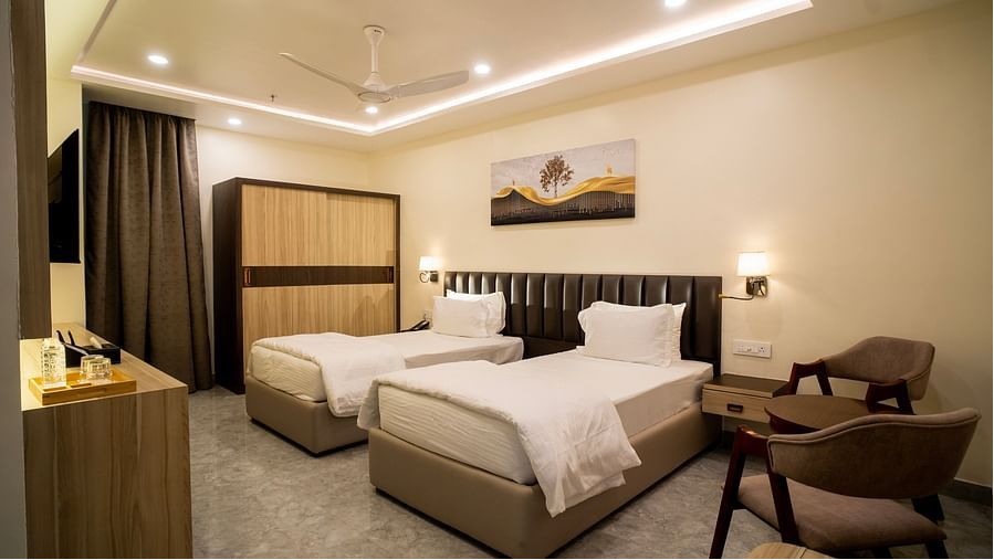  Premier Room