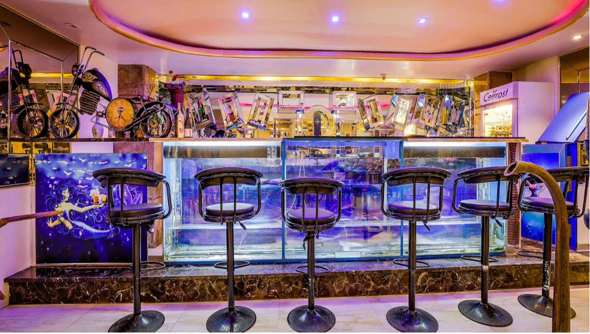 Poison Bar