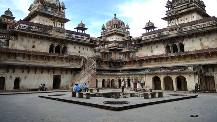Orchha Fort
