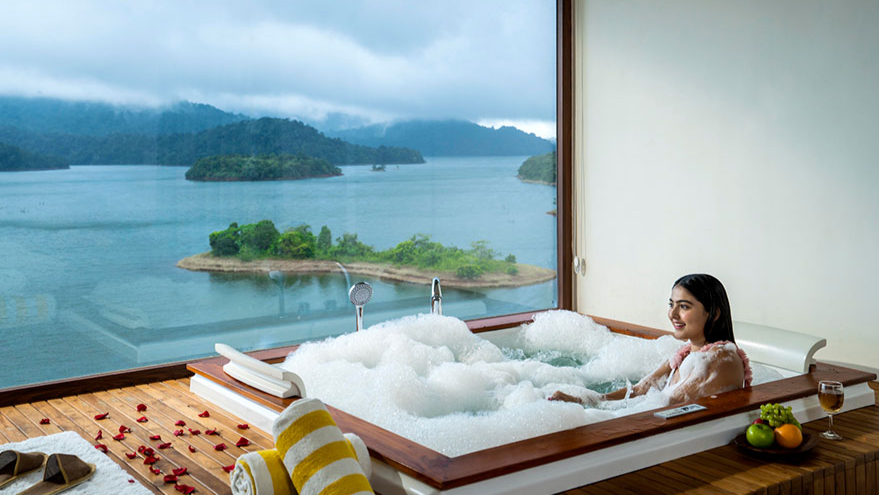 Jacuzzi Villa