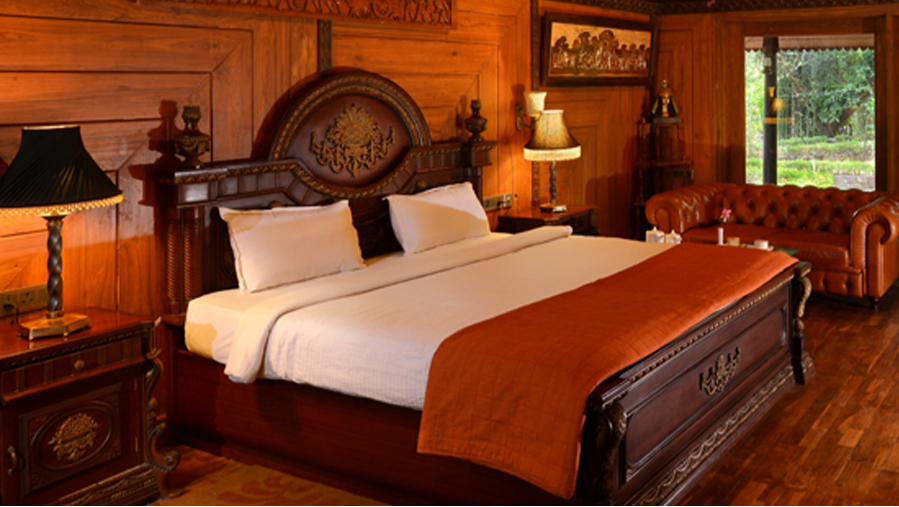 State Theme Cottage 