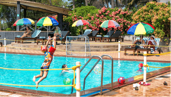 POOL & ACTIVITES