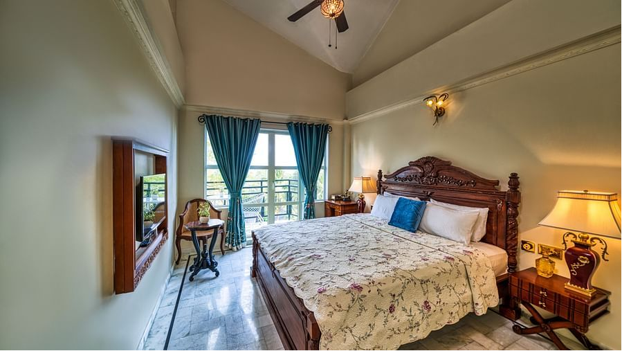 Emerald Suite