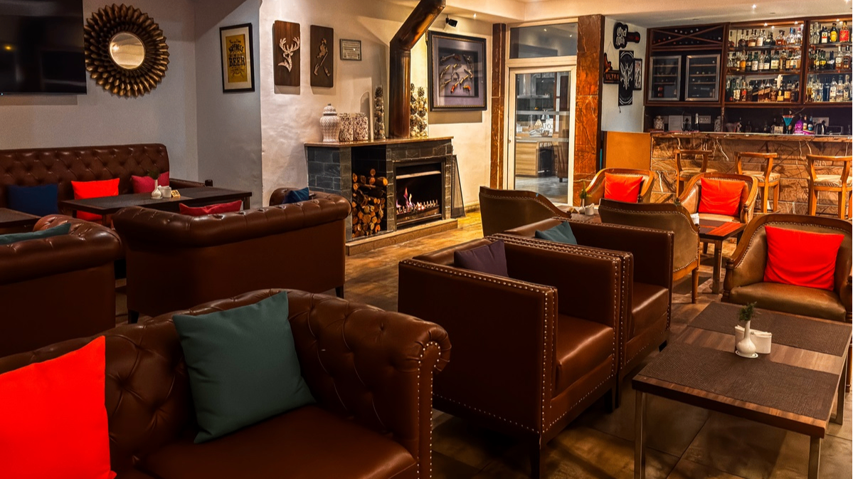 STOBARI-BAR LOUNGE