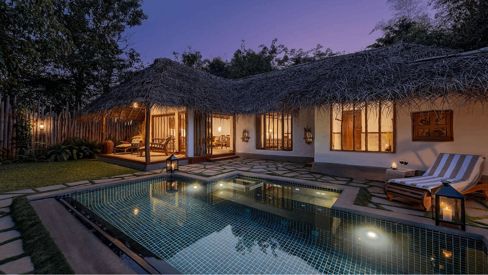 POOL HUT