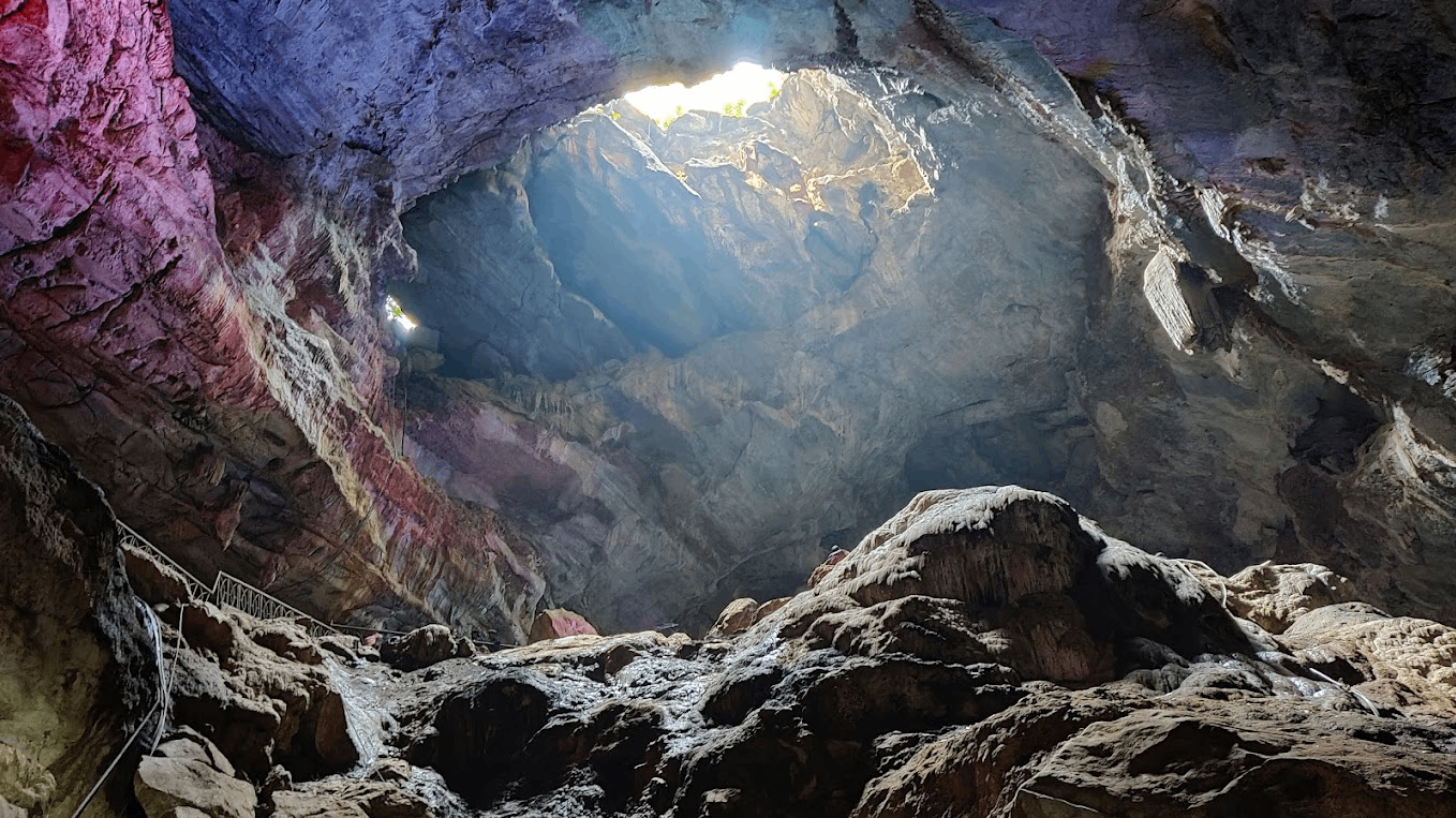 Borra Caves