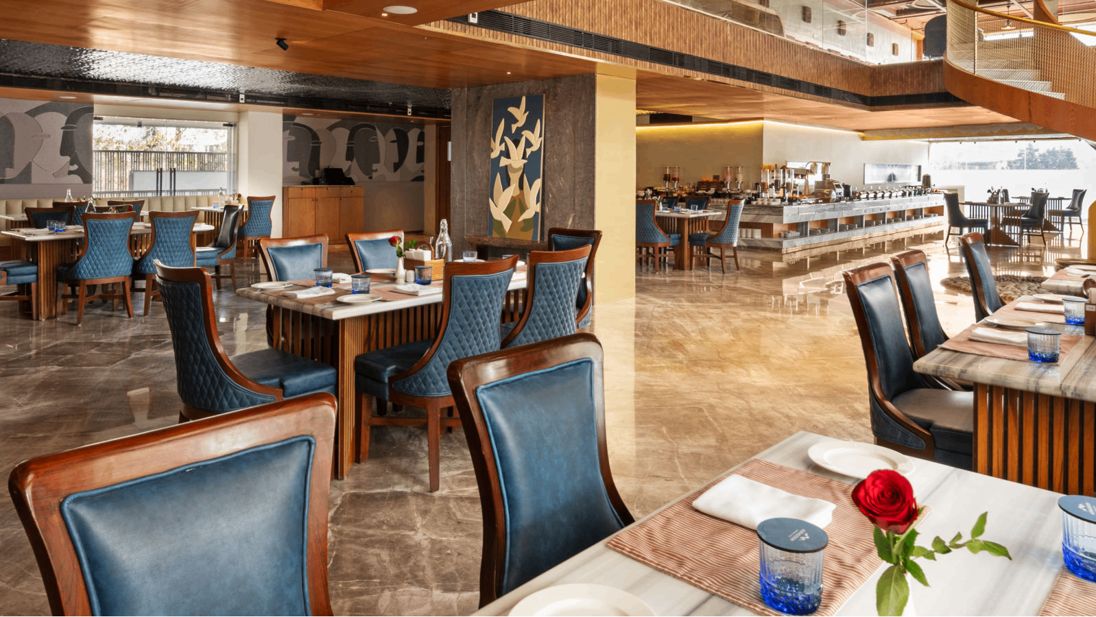 Aura, All Day Diner