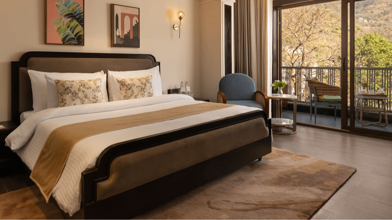  Premium Room