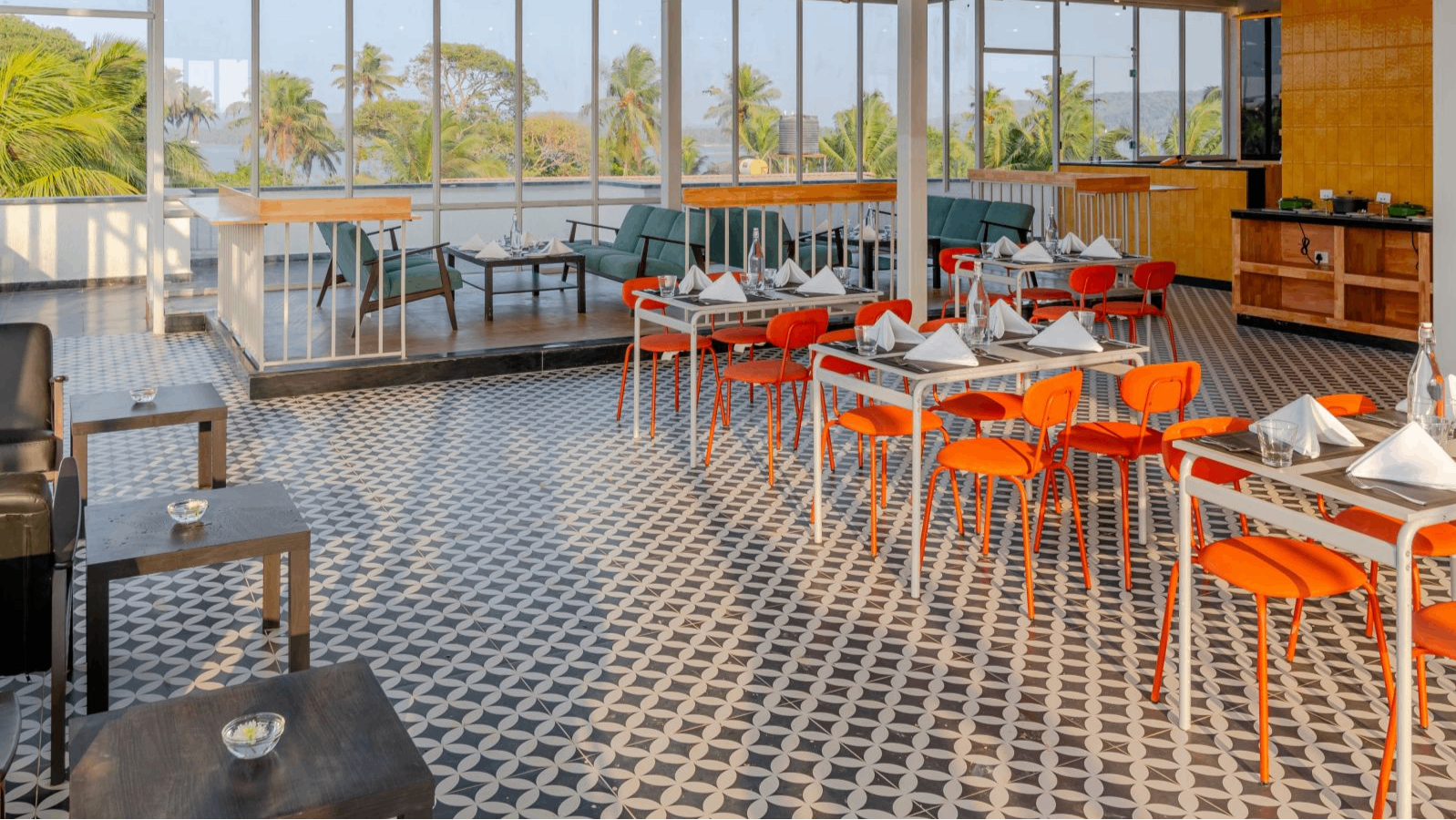 Travel Diaries Cafe