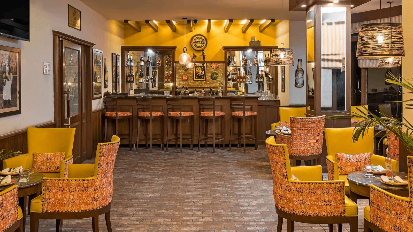 Tavern Bar