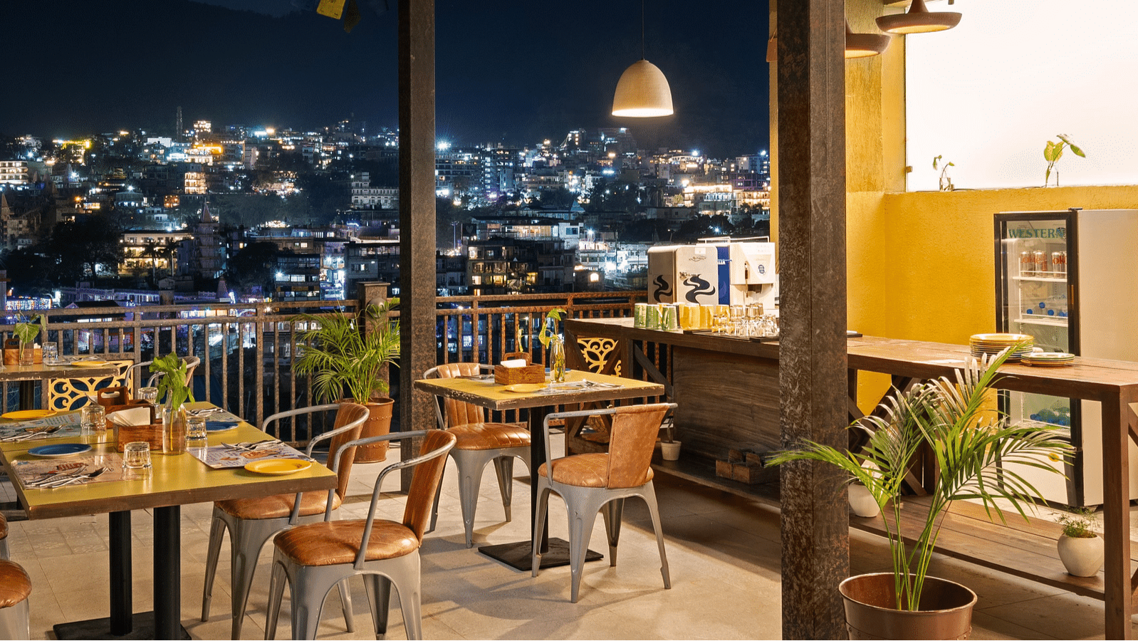Travel Diaries Cafe