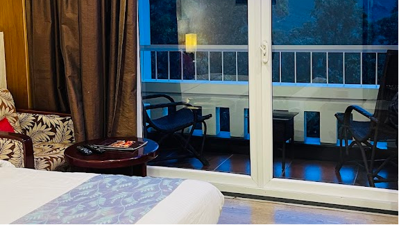 Cascade Room