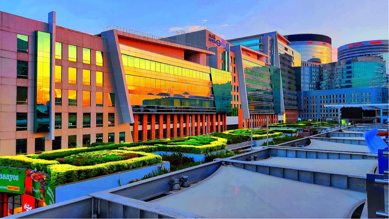 DLF CyberHub (Gurugram, Haryana)