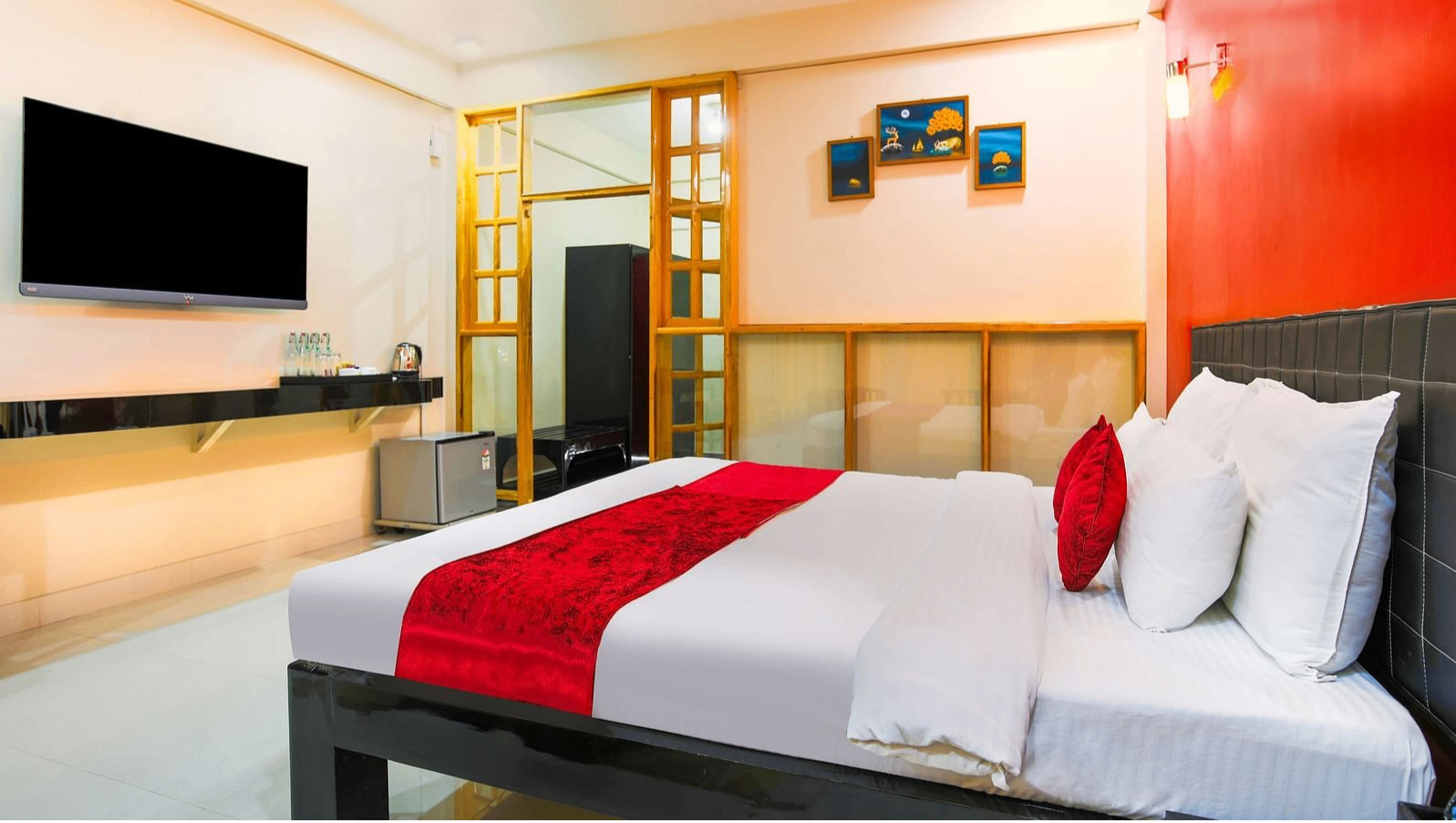 PREMIUM ROOM WITH BALCONY