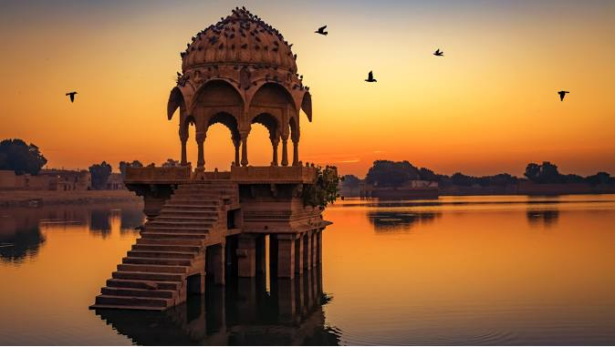 Gadisar Lake