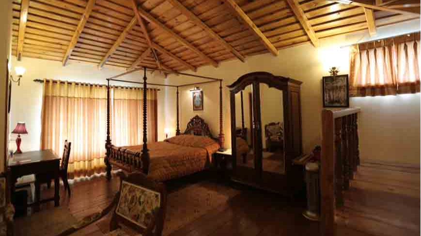 Deluxe Suite 