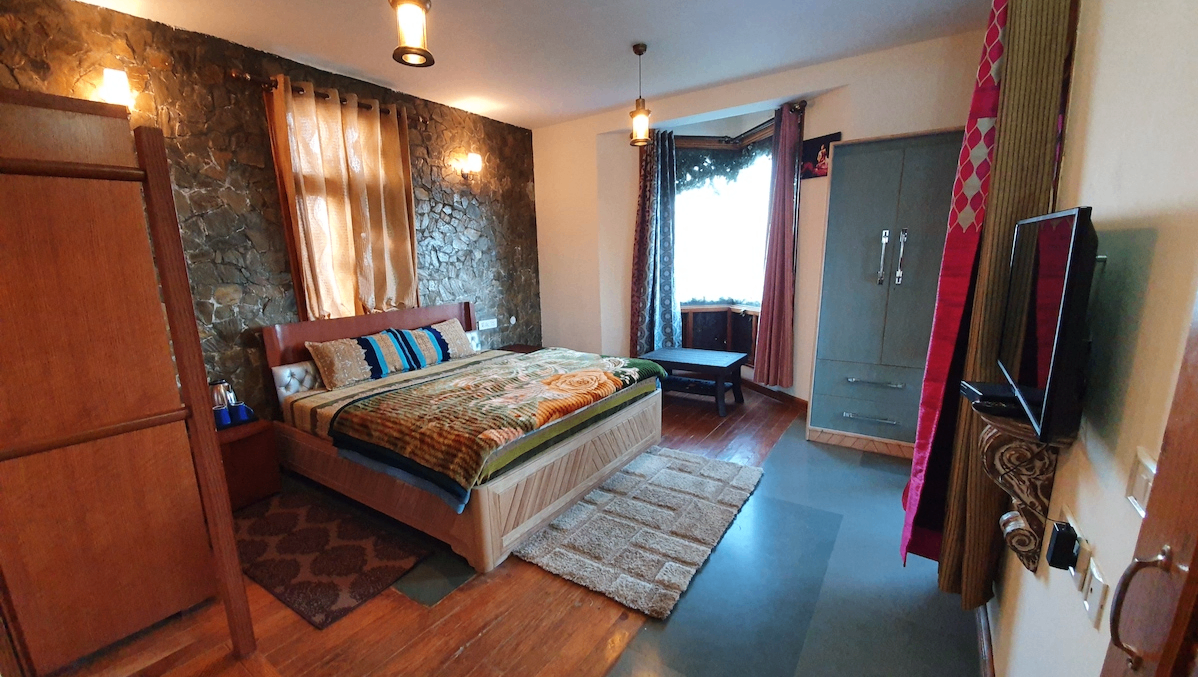 4 Bedroom Cottage