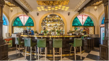 18 Arch Restaurant 