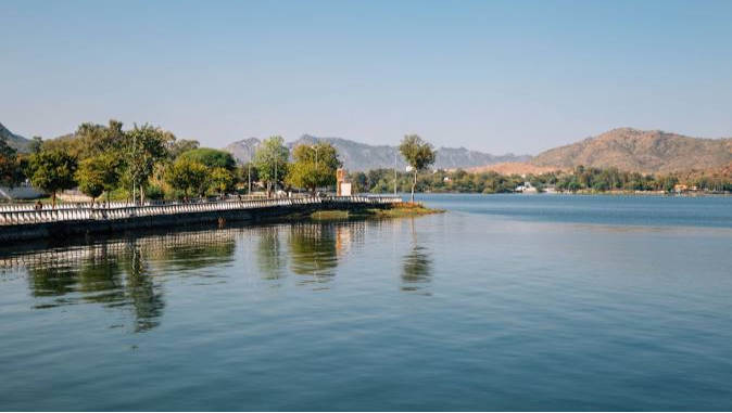 Fateh Sagar Lake