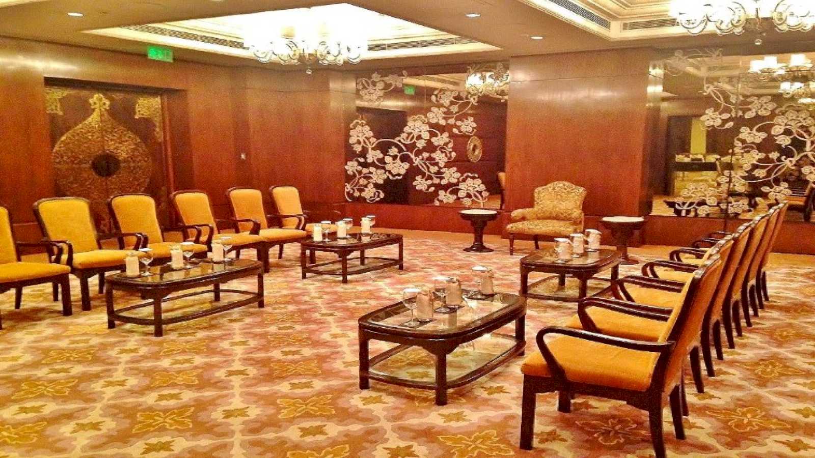Alamgir Lounge