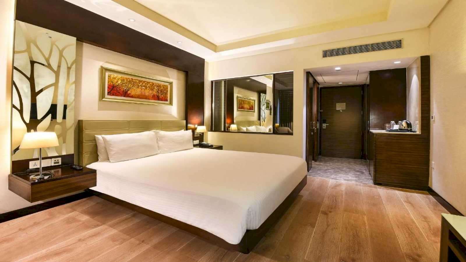 King Room