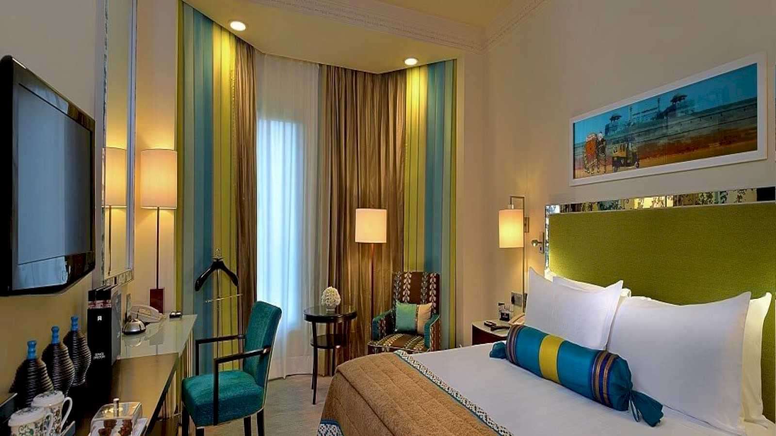 Executive Club Room