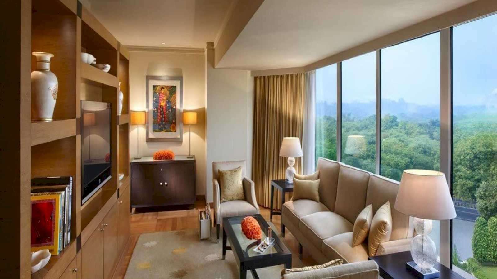 Luxury Suite