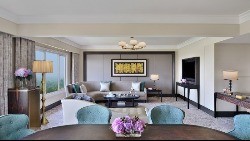 Grand Luxury Suite 1 Bedroom King Bed