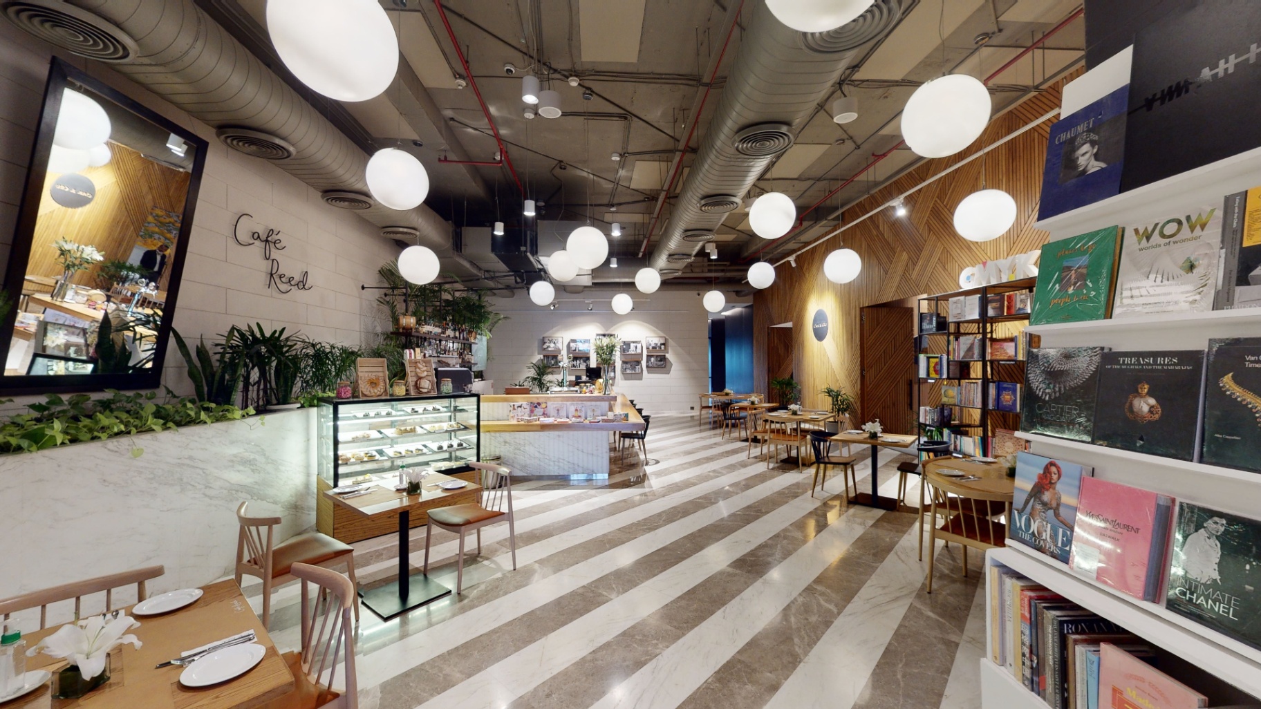 Cafe Reed