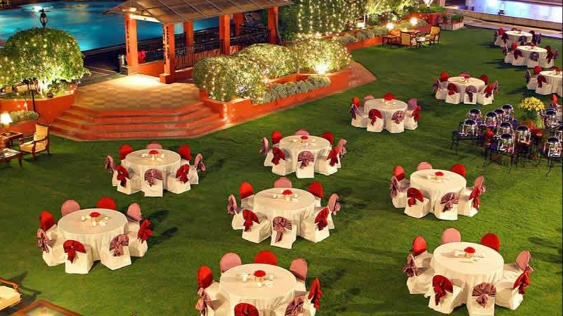 Poolside Lawn