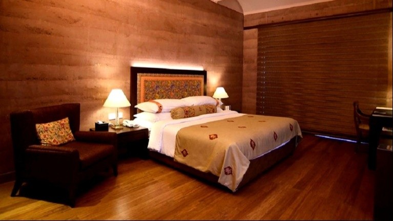 Deluxe Terrace Suite