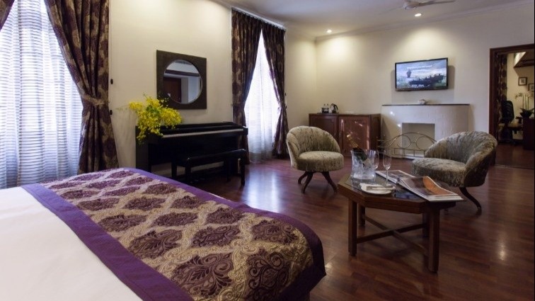 Deluxe Suite