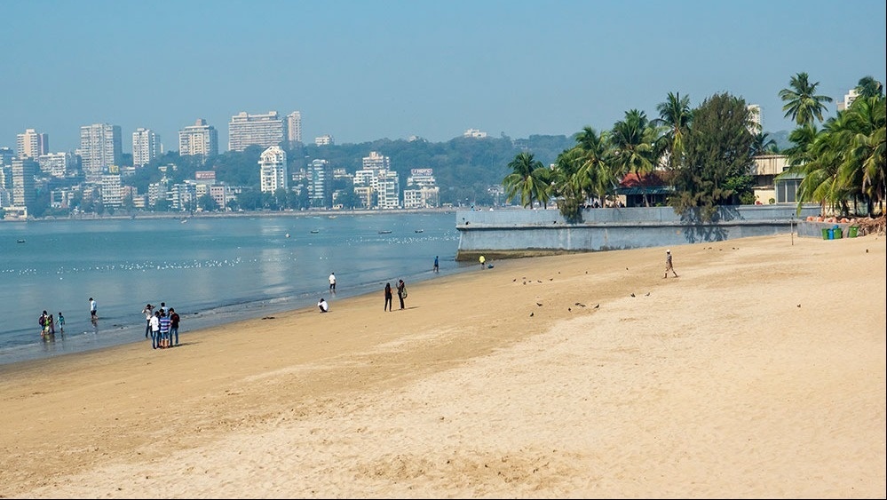 Aksa Beach