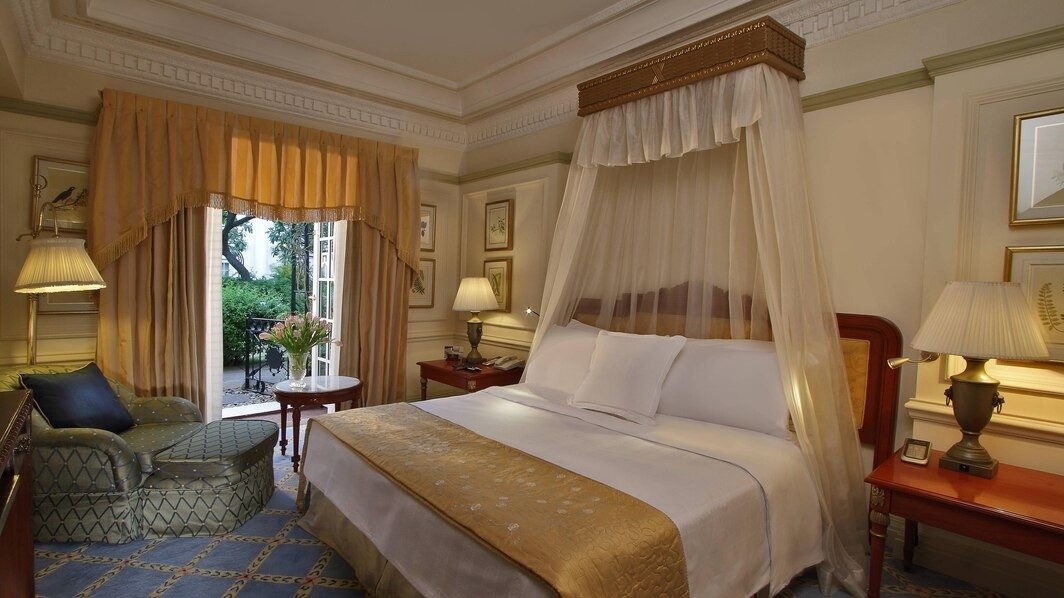 Manor Suite