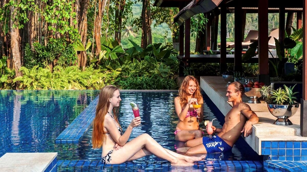 Sunken Bar