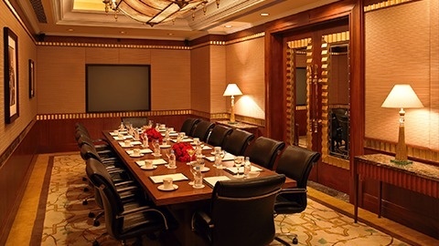 Hi-Tech Boardroom