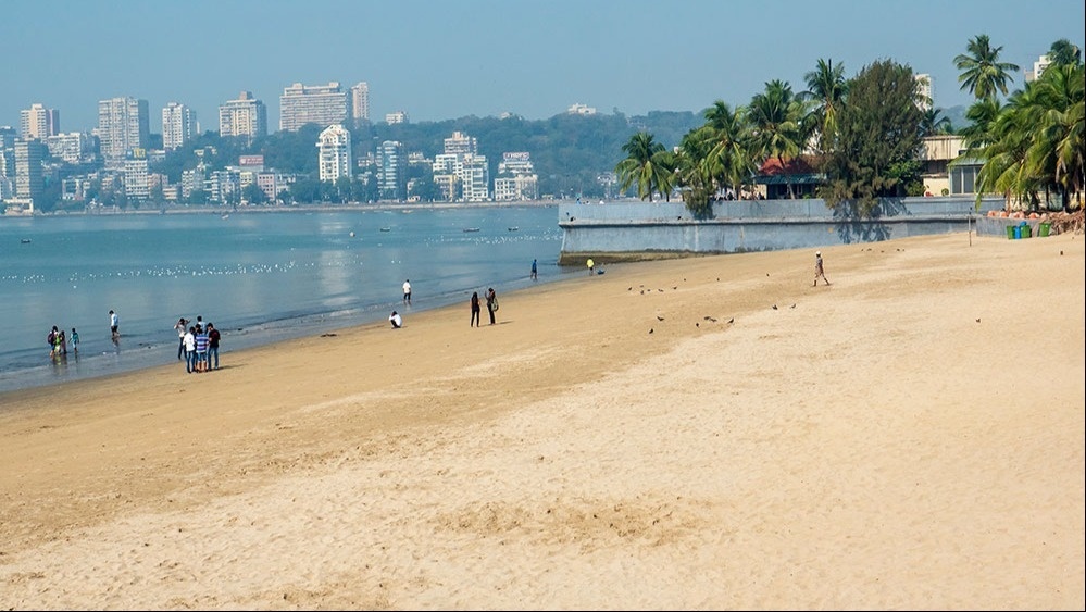 Aksa Beach