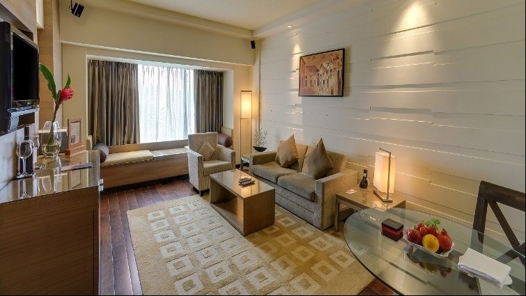 Deluxe Suite