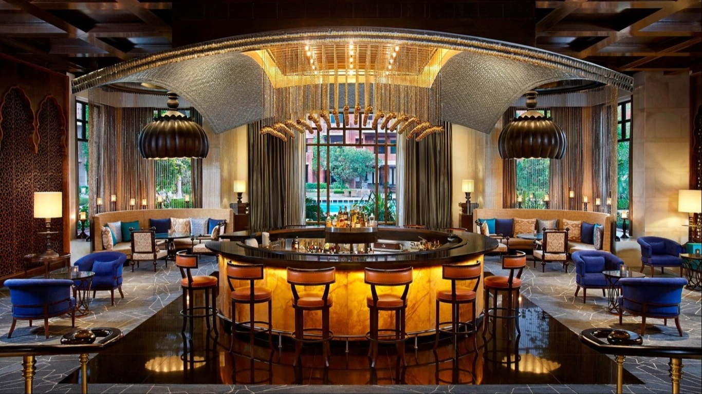 Sheesh Mahal Bar