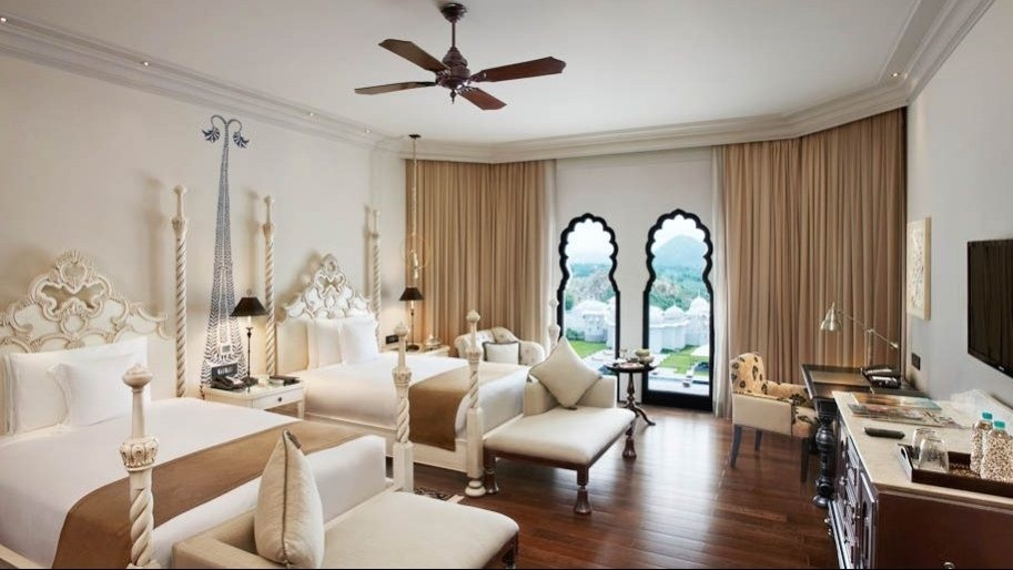 Fairmont Signature Room