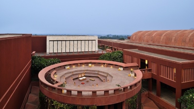 Centre Pavilion