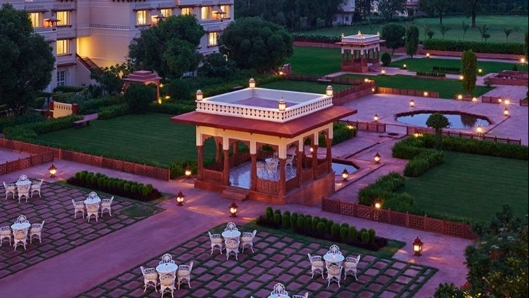 Fountain Lawns