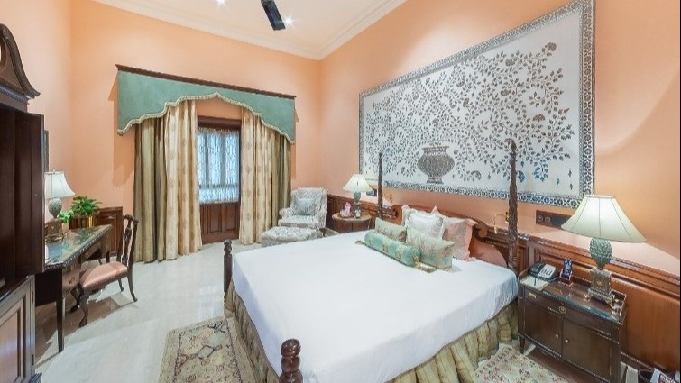 Luxury Room