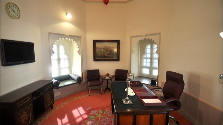 Coral Meeting Room