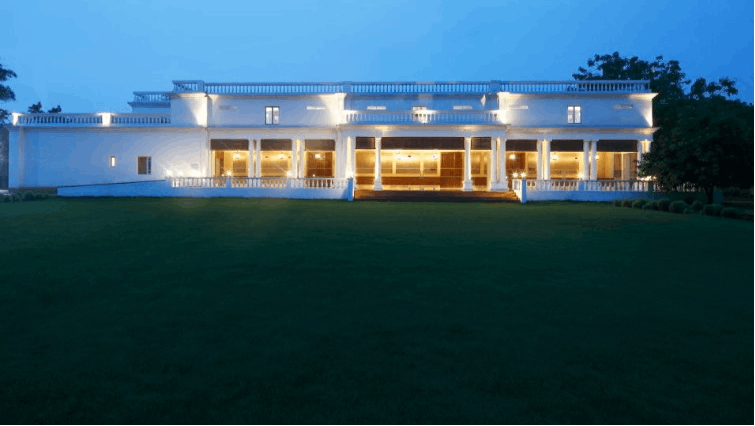 Peacock Lawn