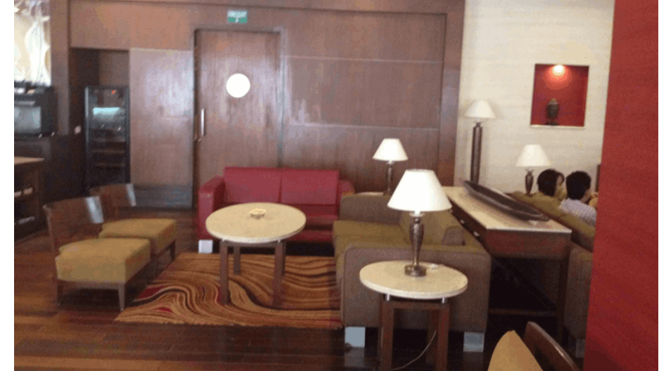 R the Lounge
