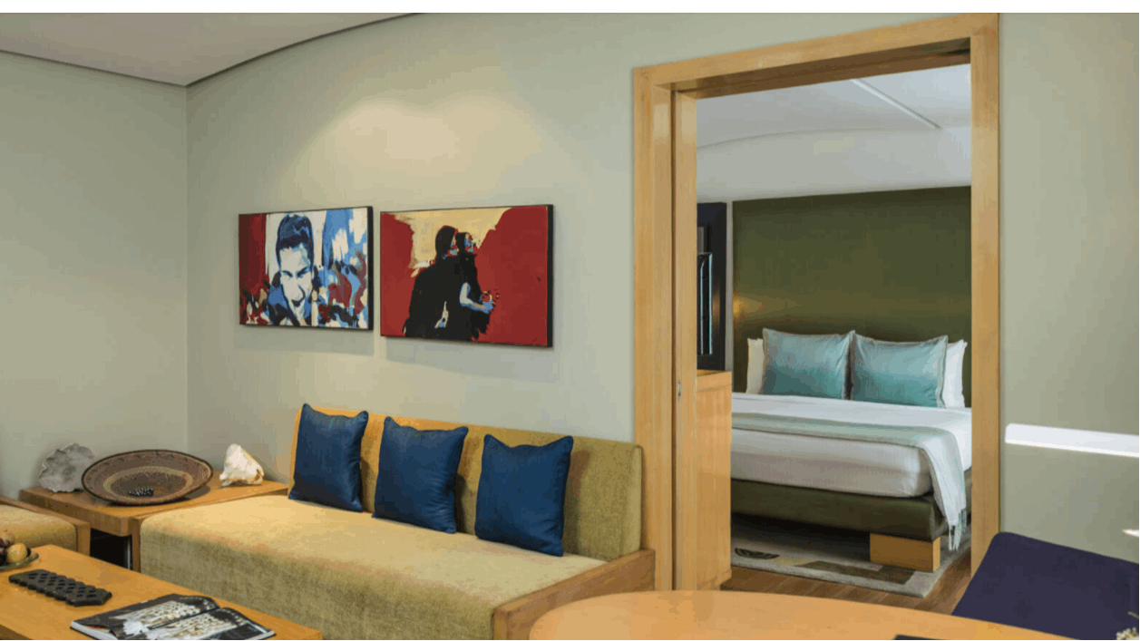 Deluxe Suite