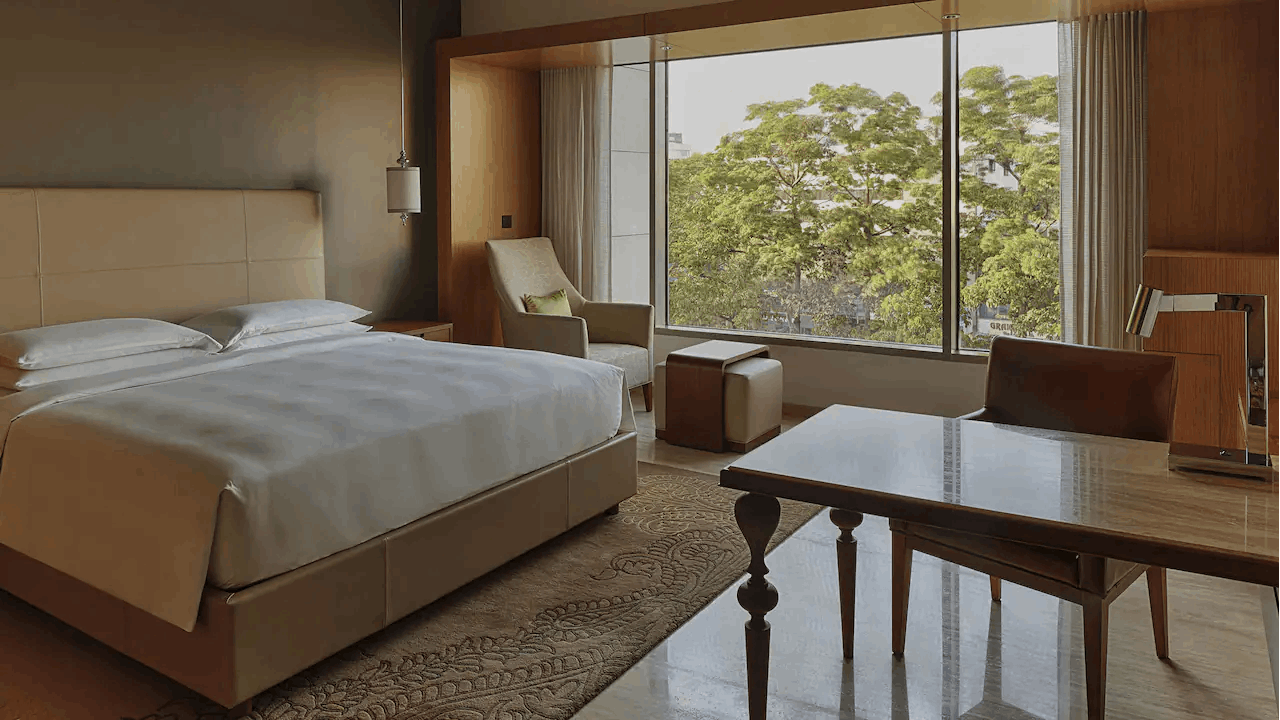 1 King Bed