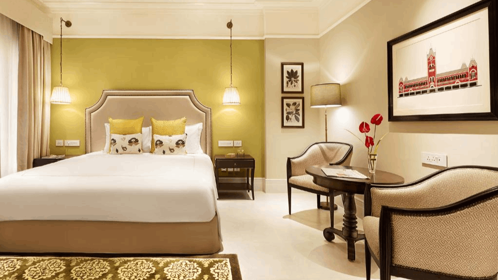 Luxury Grande King Bed