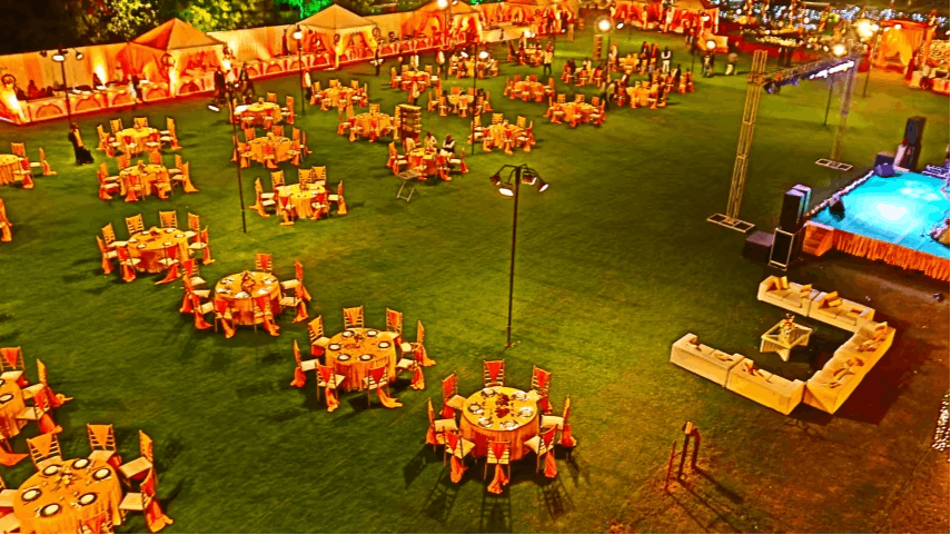 Sir Guman Court Lawn